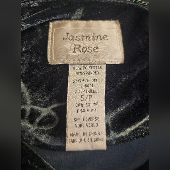 Jasmine Rose Velvet Zip-up Robe - Picture 9 of 9